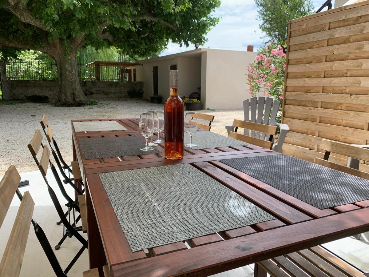 gîtes la ferme de marguerite Tulette Exterior foto